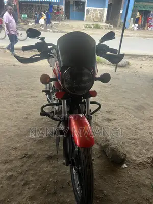 Bajaj Boxer 125 2023 Red