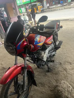 Bajaj Boxer 125 2023 Red