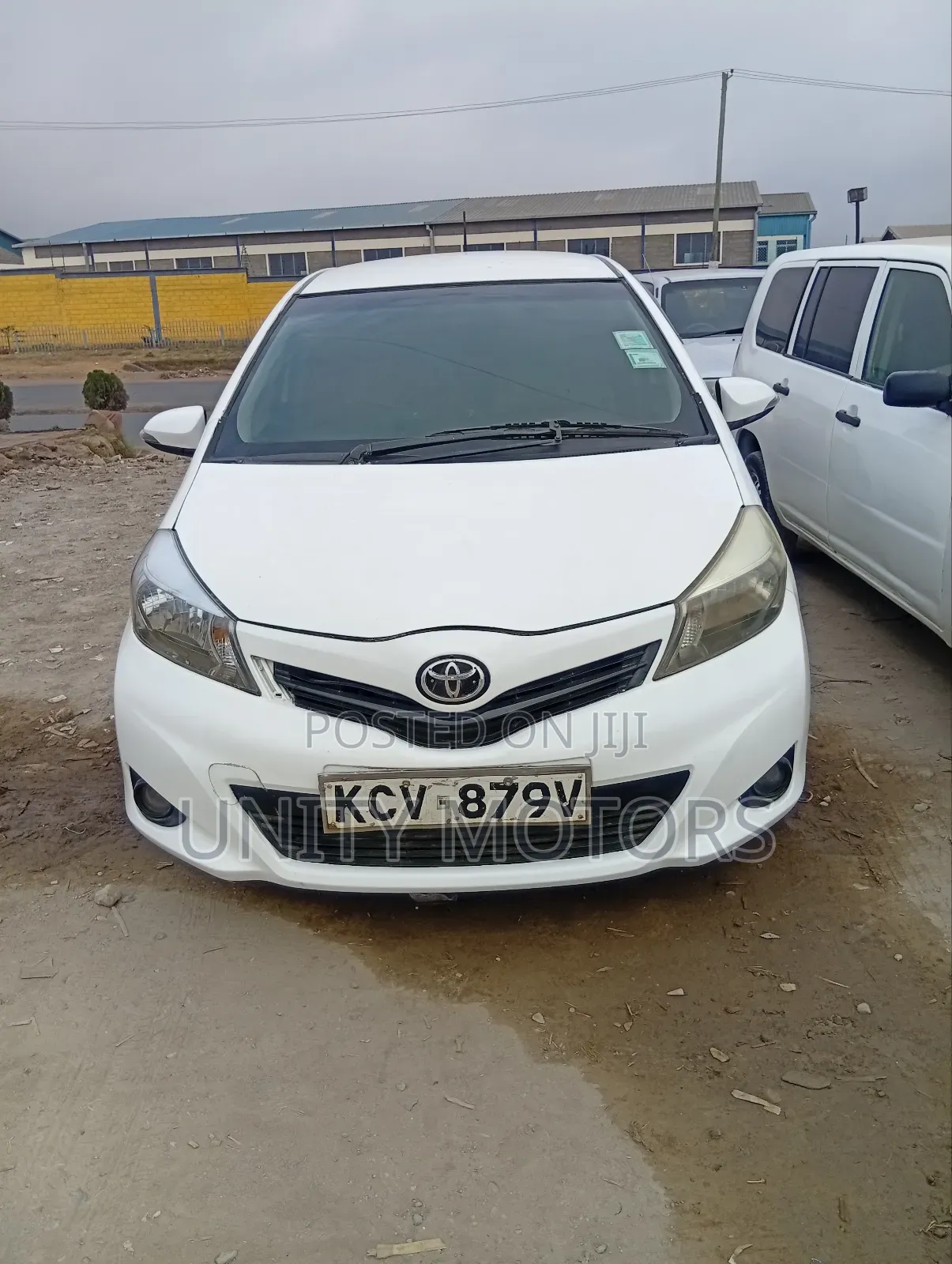 Toyota Vitz 2012 White