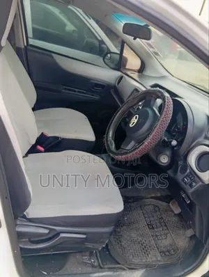 Toyota Vitz 2012 White