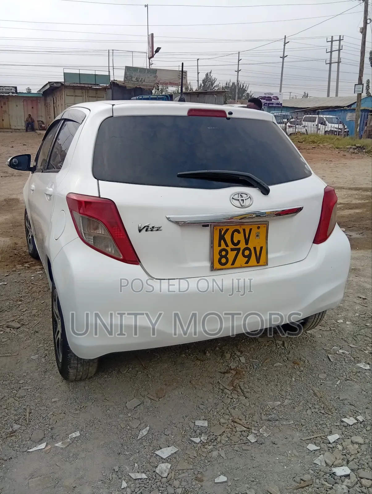 Toyota Vitz 2012 White