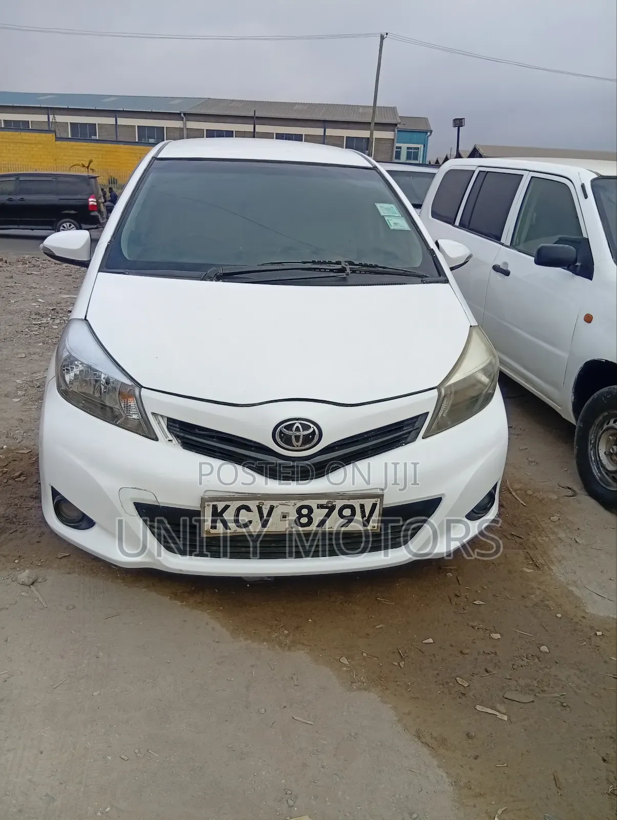 Toyota Vitz 2012 White