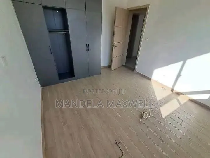 3bdrm Apartment in Hotel 67 Area for rent