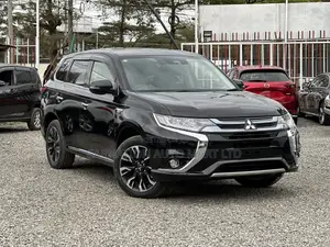 Mitsubishi Outlander 2.0 PHEV AWD 2017 Black