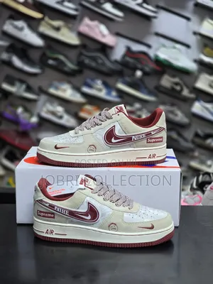 Nik Airforce One Low X Supreme Sneakers