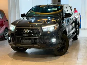 Toyota Hilux 2019 Black