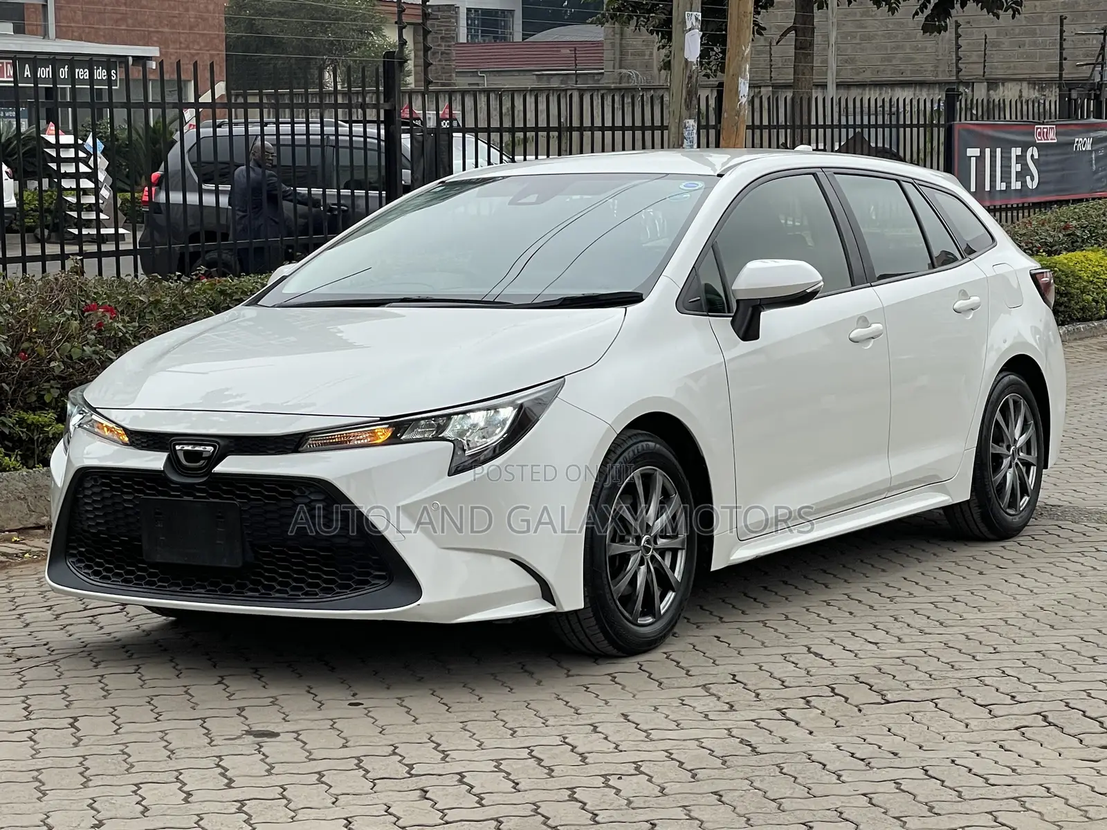 Toyota Corolla Touring 2019 White