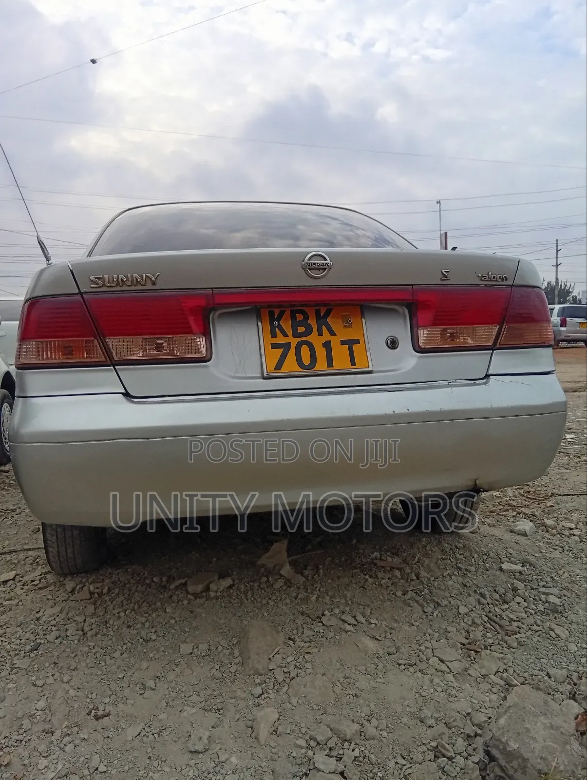 Nissan Sunny 2005 Silver