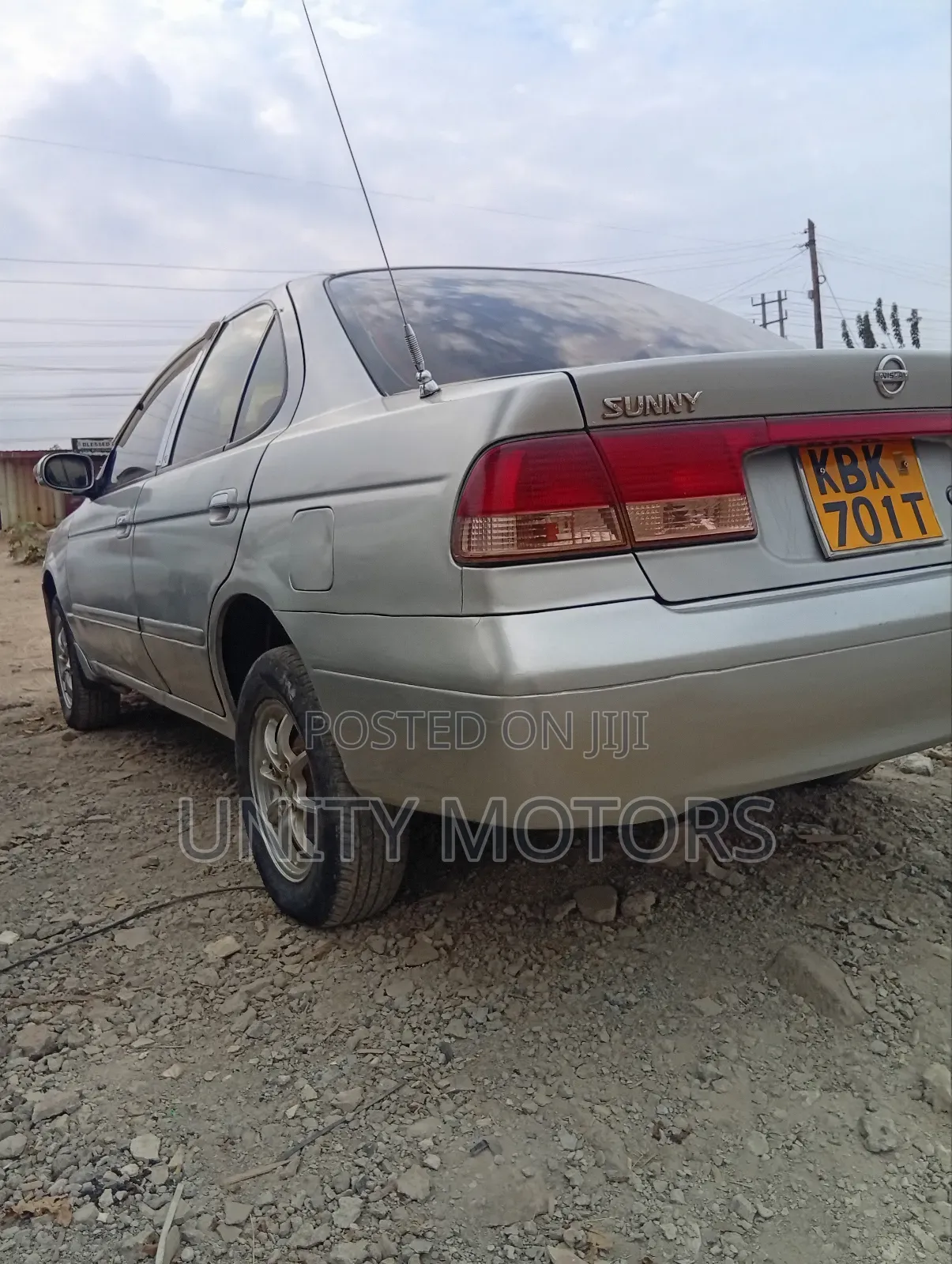 Nissan Sunny 2005 Silver