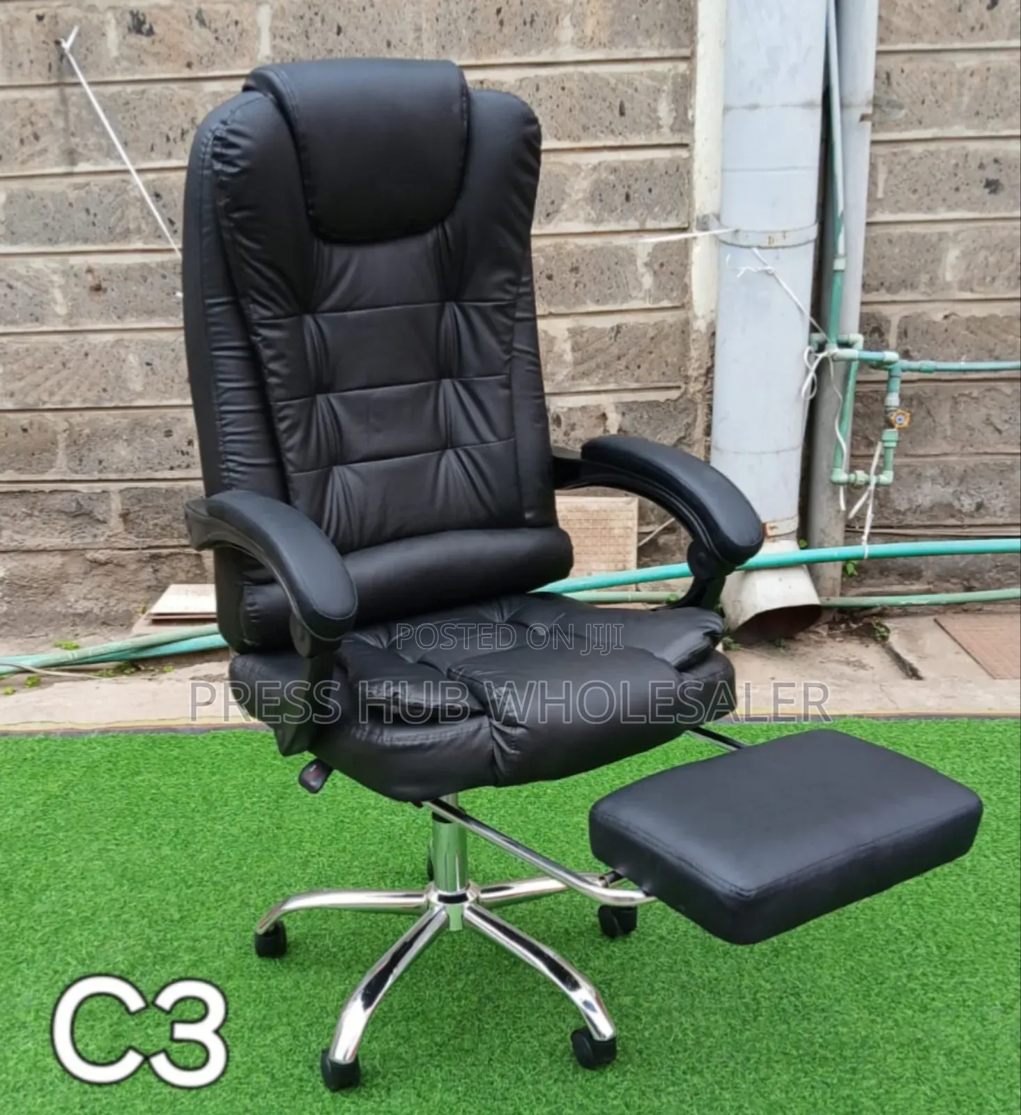 Managerial Boss Executive Office Chair With Foot Rest