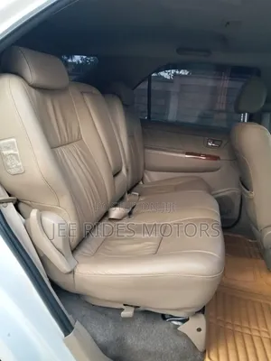 Toyota Fortuner 4.0 AWD 2007 White