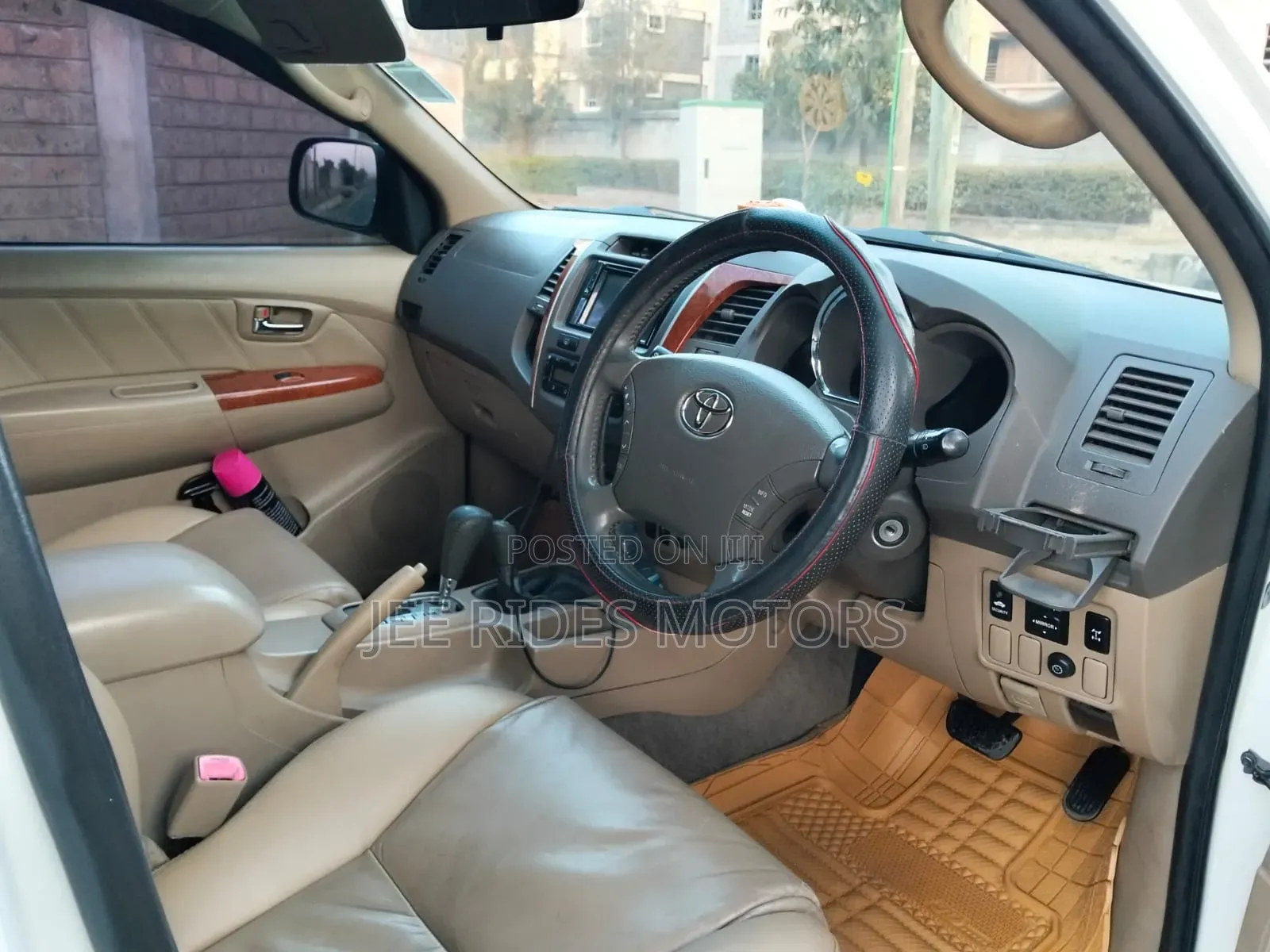 Toyota Fortuner 4.0 AWD 2007 White
