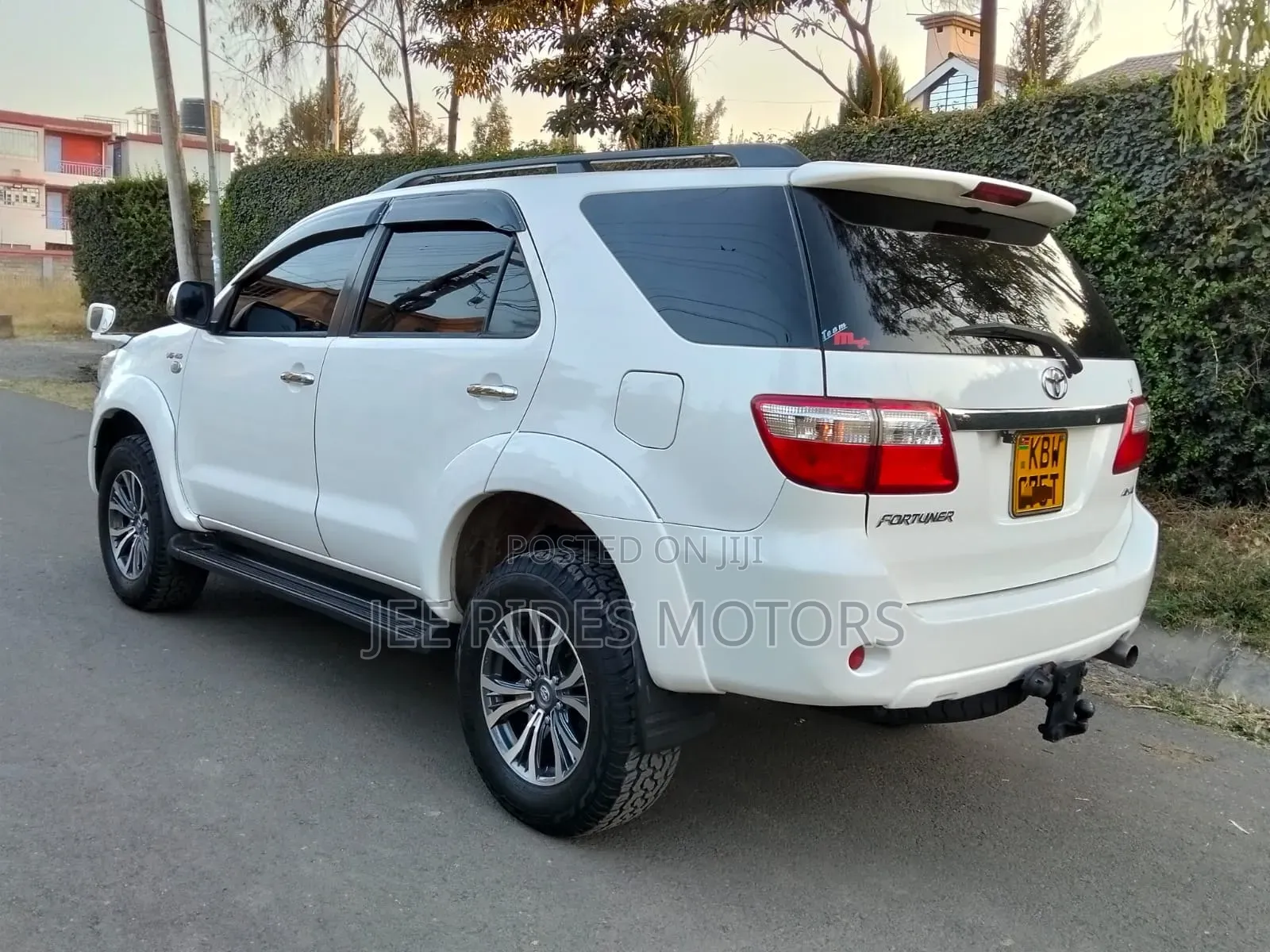 Toyota Fortuner 4.0 AWD 2007 White