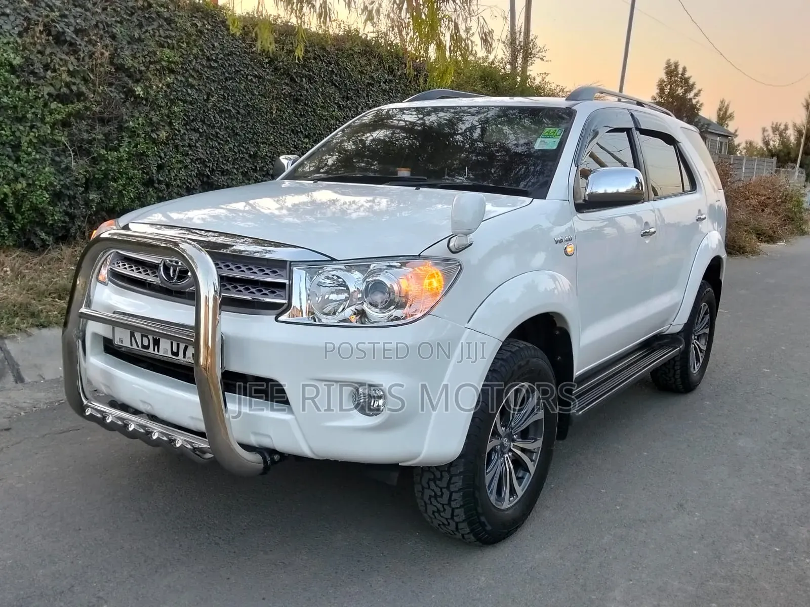 Toyota Fortuner 4.0 AWD 2007 White