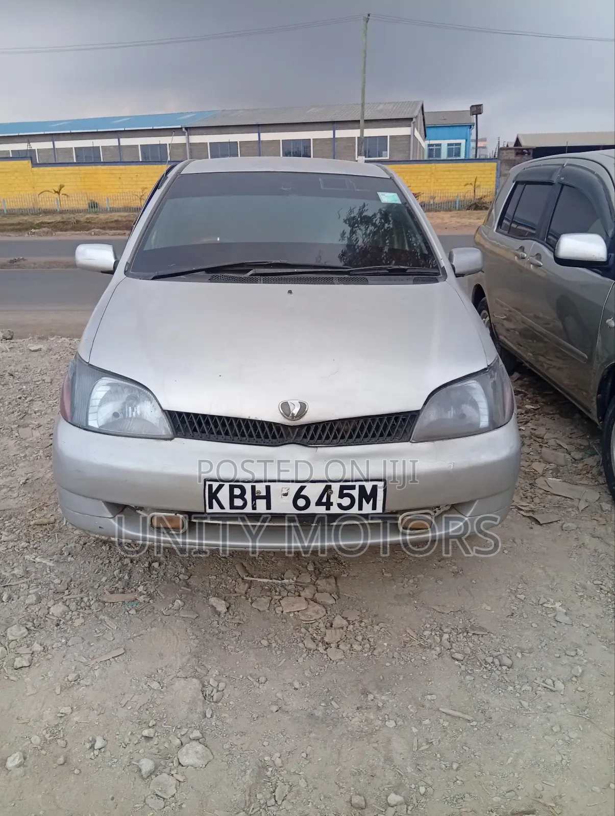 Toyota Platz 2002 Silver