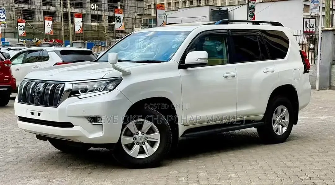 Toyota Land Cruiser Prado 2.8 2021 White