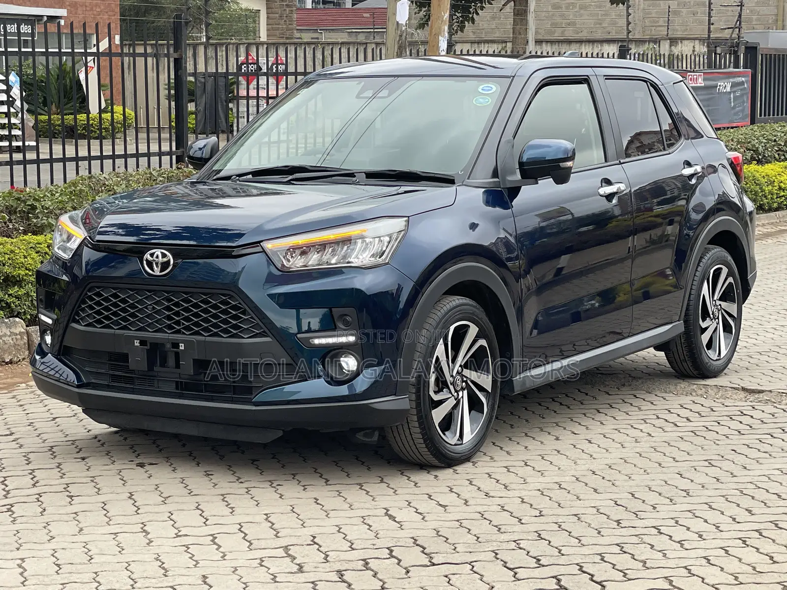 Toyota Raize 2020 Blue