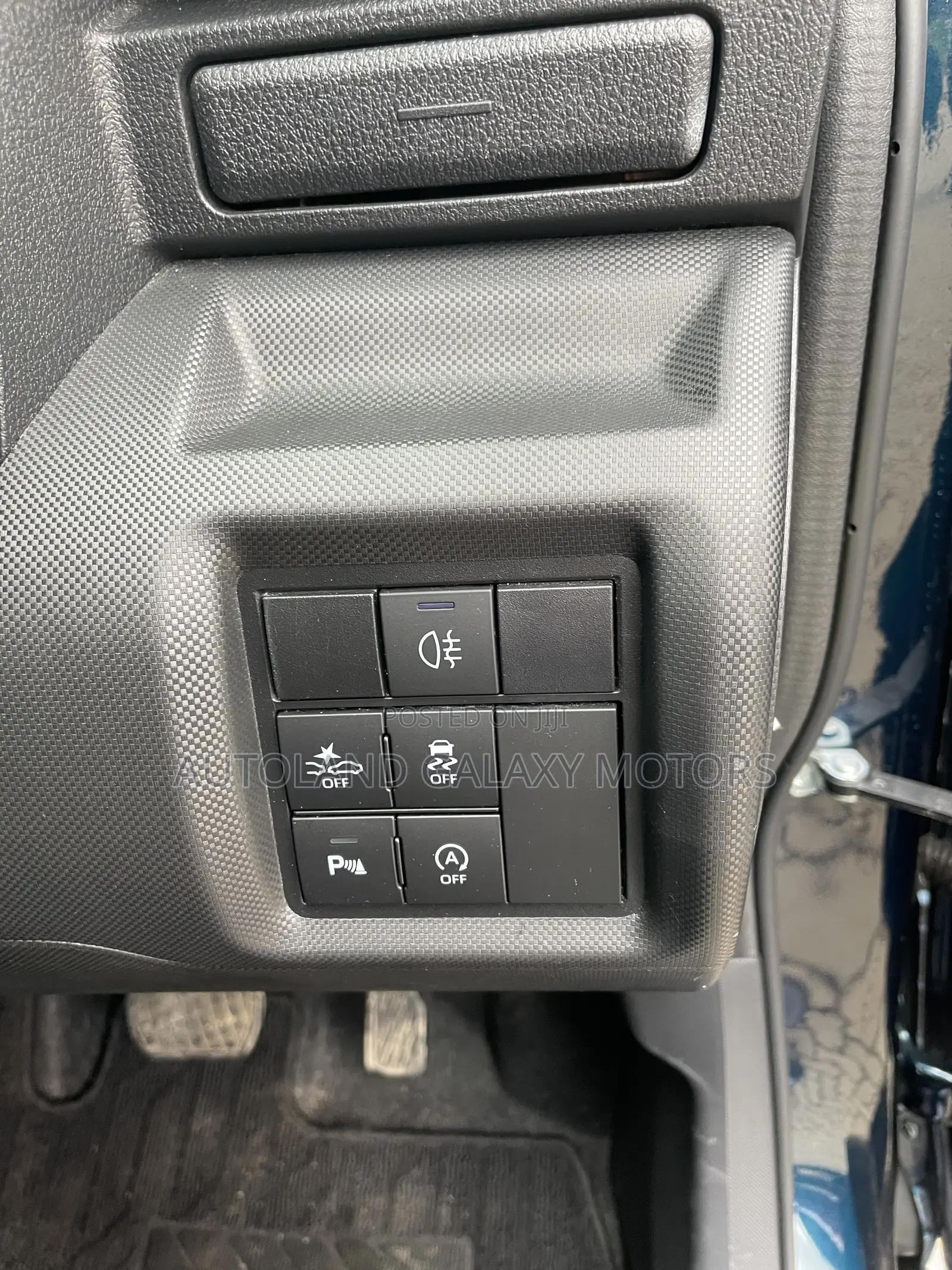 Toyota Raize 2020 Blue