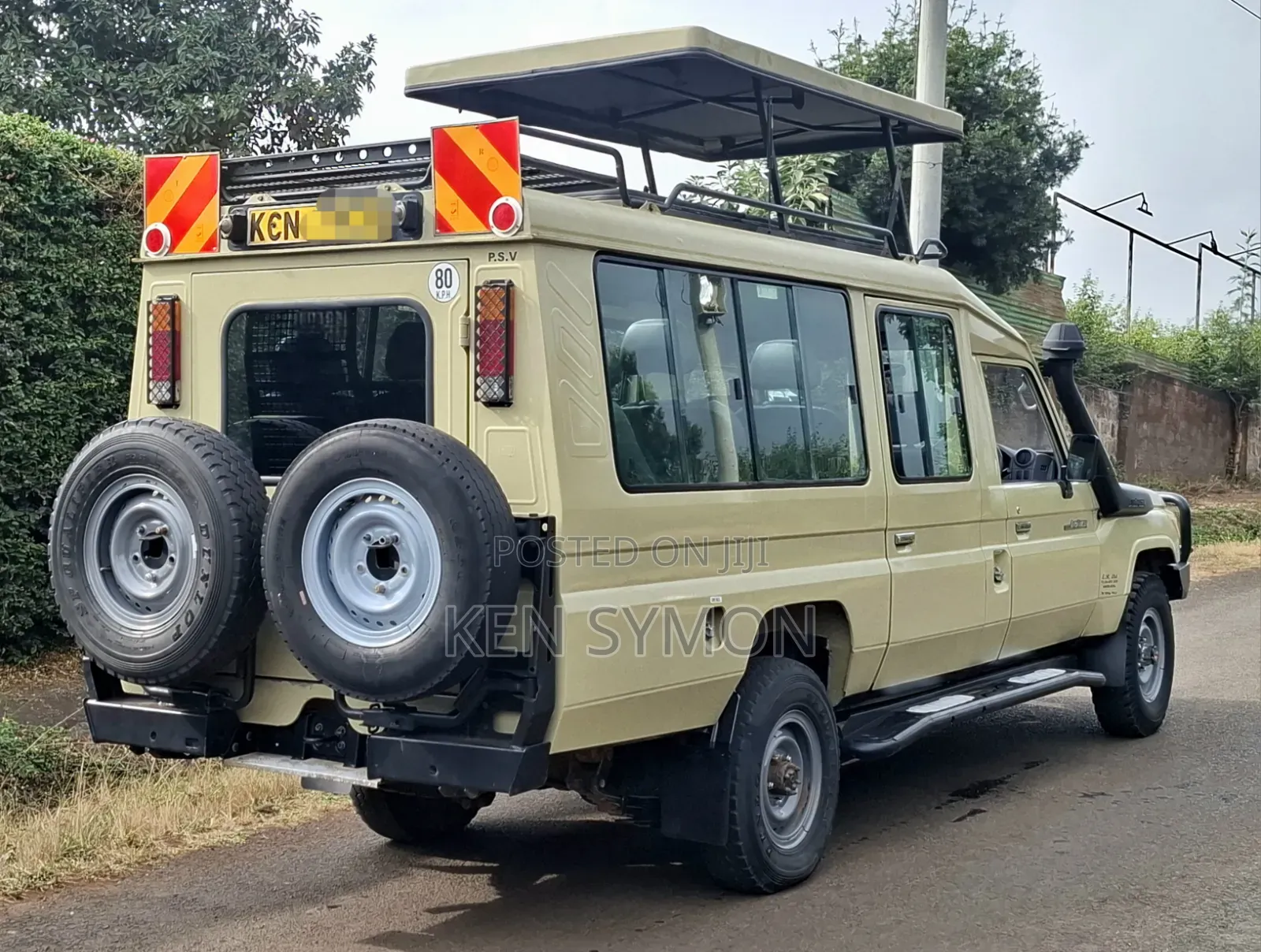 Toyota Land Cruiser 2017 Gold
