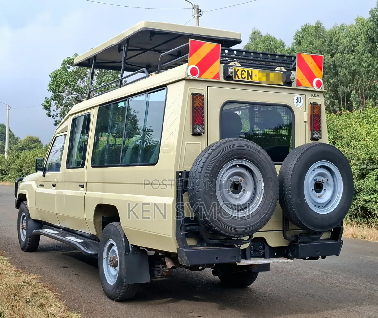 Toyota Land Cruiser 2017 Gold