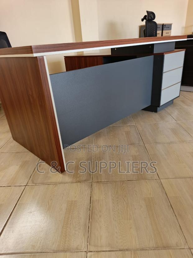 2.0M Executive Desk - thumbnail 4