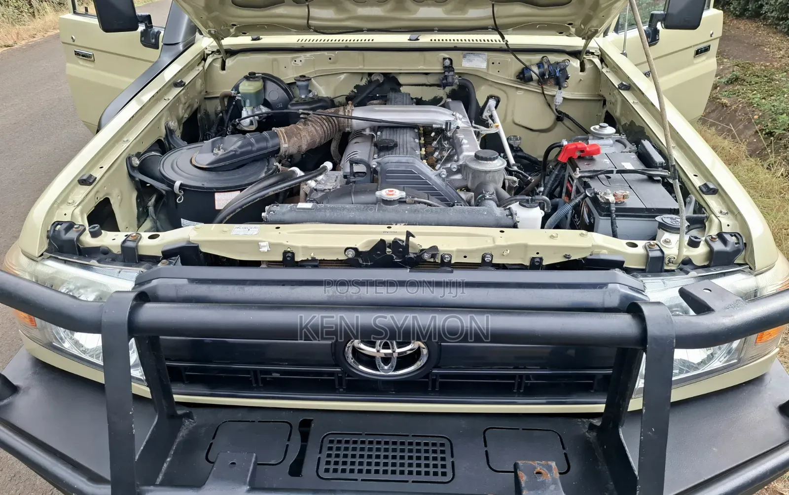 Toyota Land Cruiser 2017 Gold