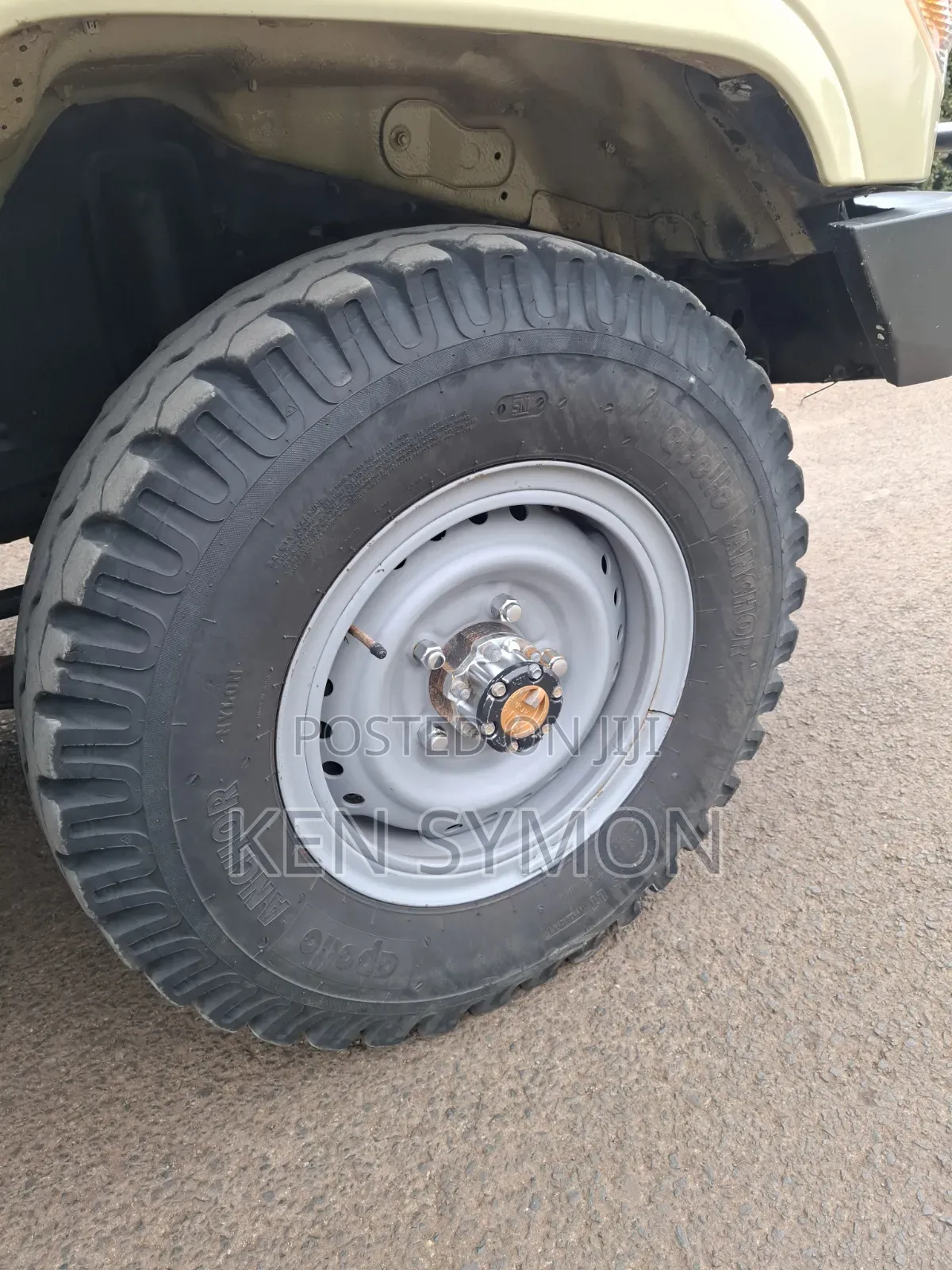 Toyota Land Cruiser 2017 Gold