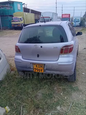 Toyota Vitz 2004 Purple