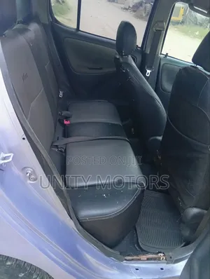 Toyota Vitz 2004 Purple