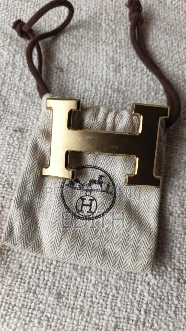 32mm Constance H Gold, Authentic Side Stamp, Buckle Only +Dust Bag
