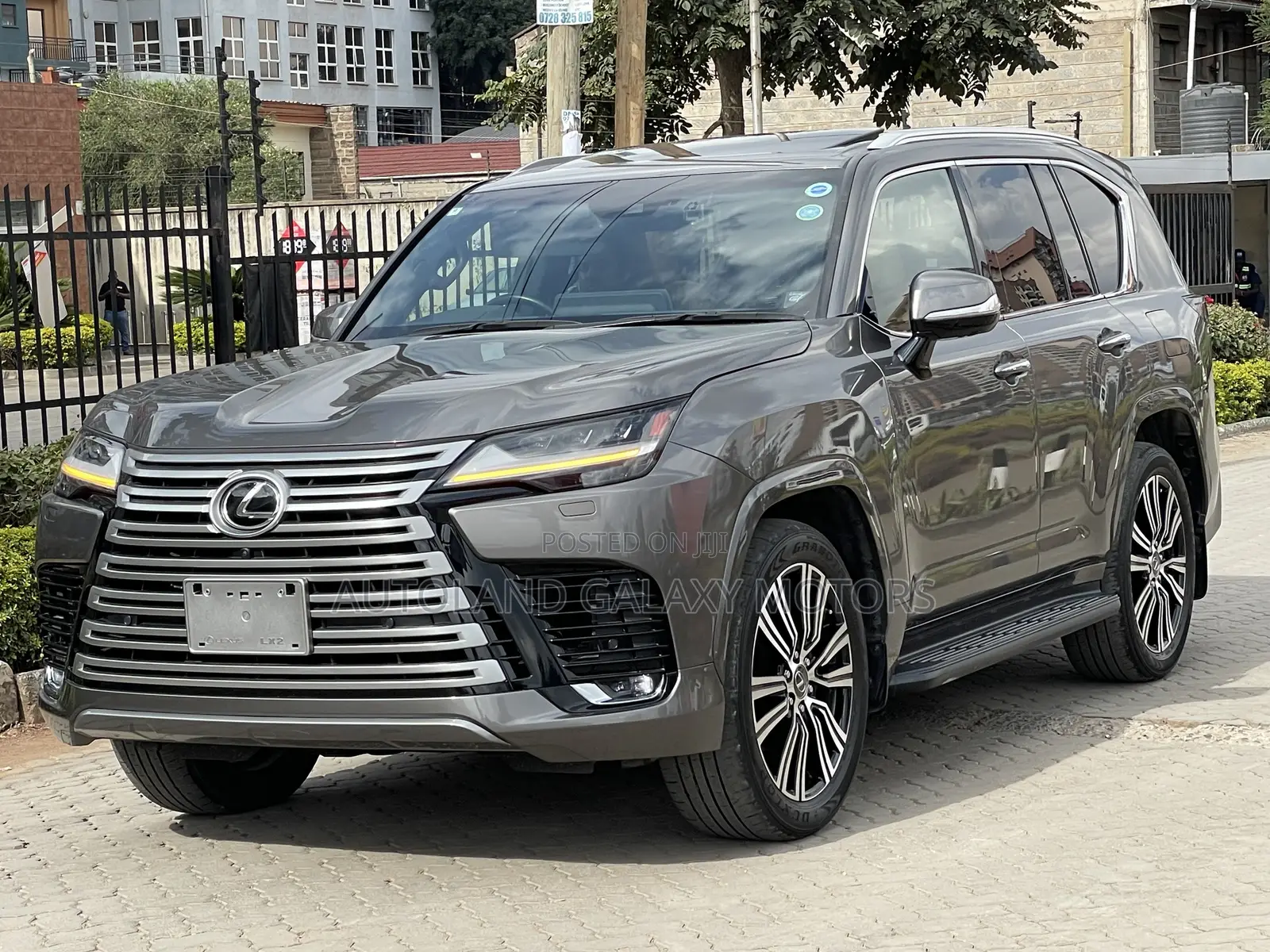 Lexus LX 600 2022 Gray
