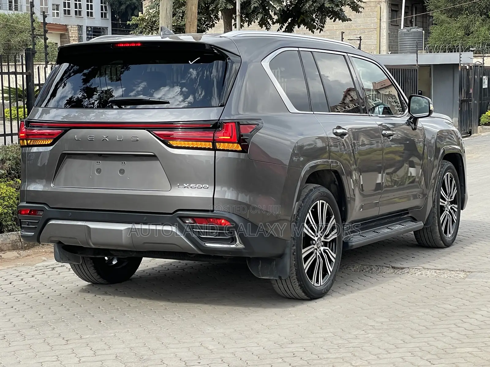 Lexus LX 600 2022 Gray