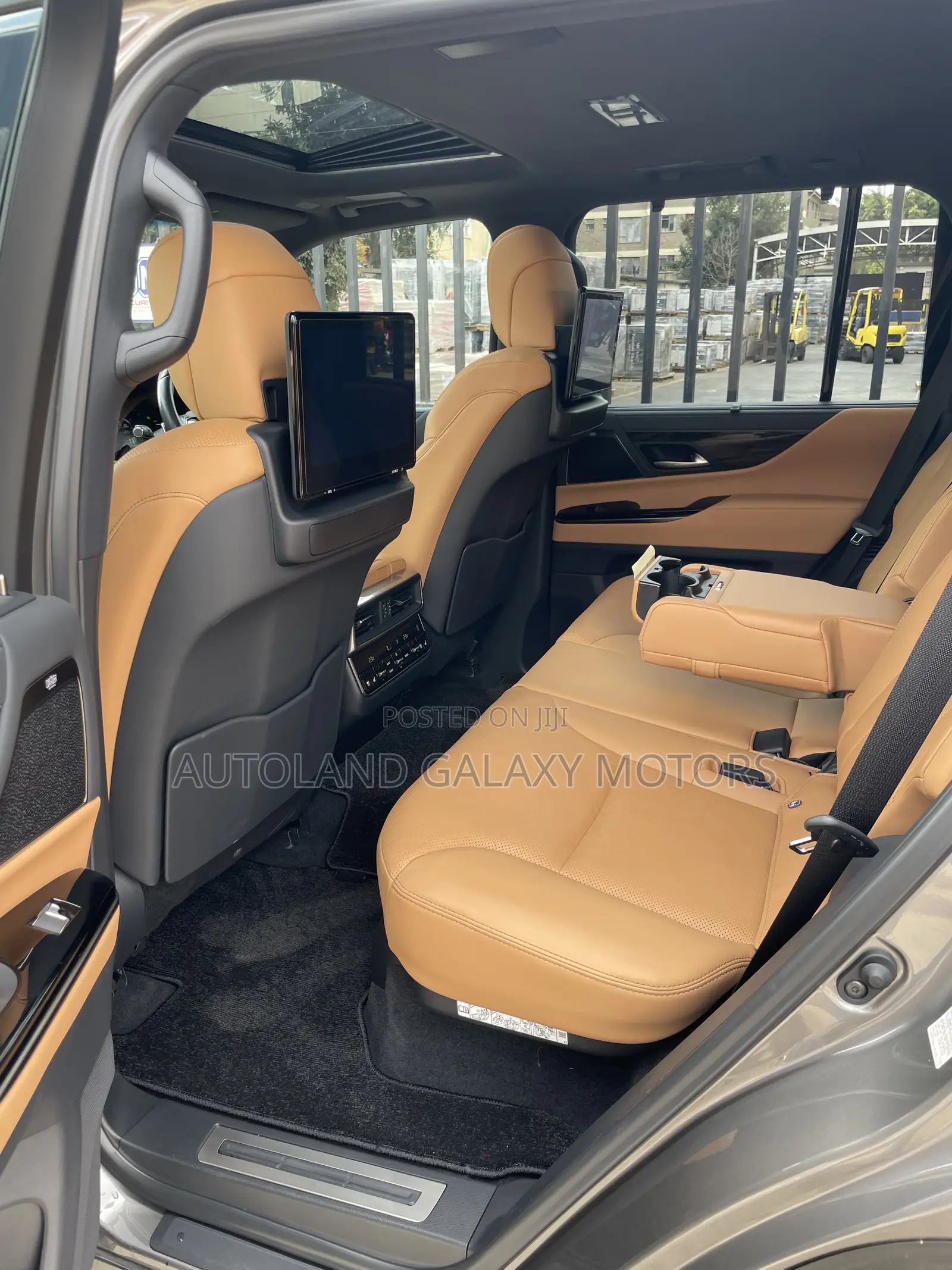 Lexus LX 600 2022 Gray