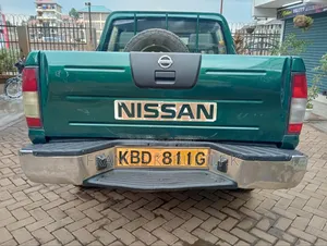 Nissan Hardbody 2008 Green