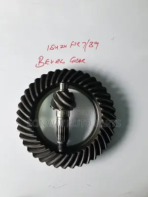: Crown Wheel and Matching Pinion Shaft (Spiral Bevel Gear Set)