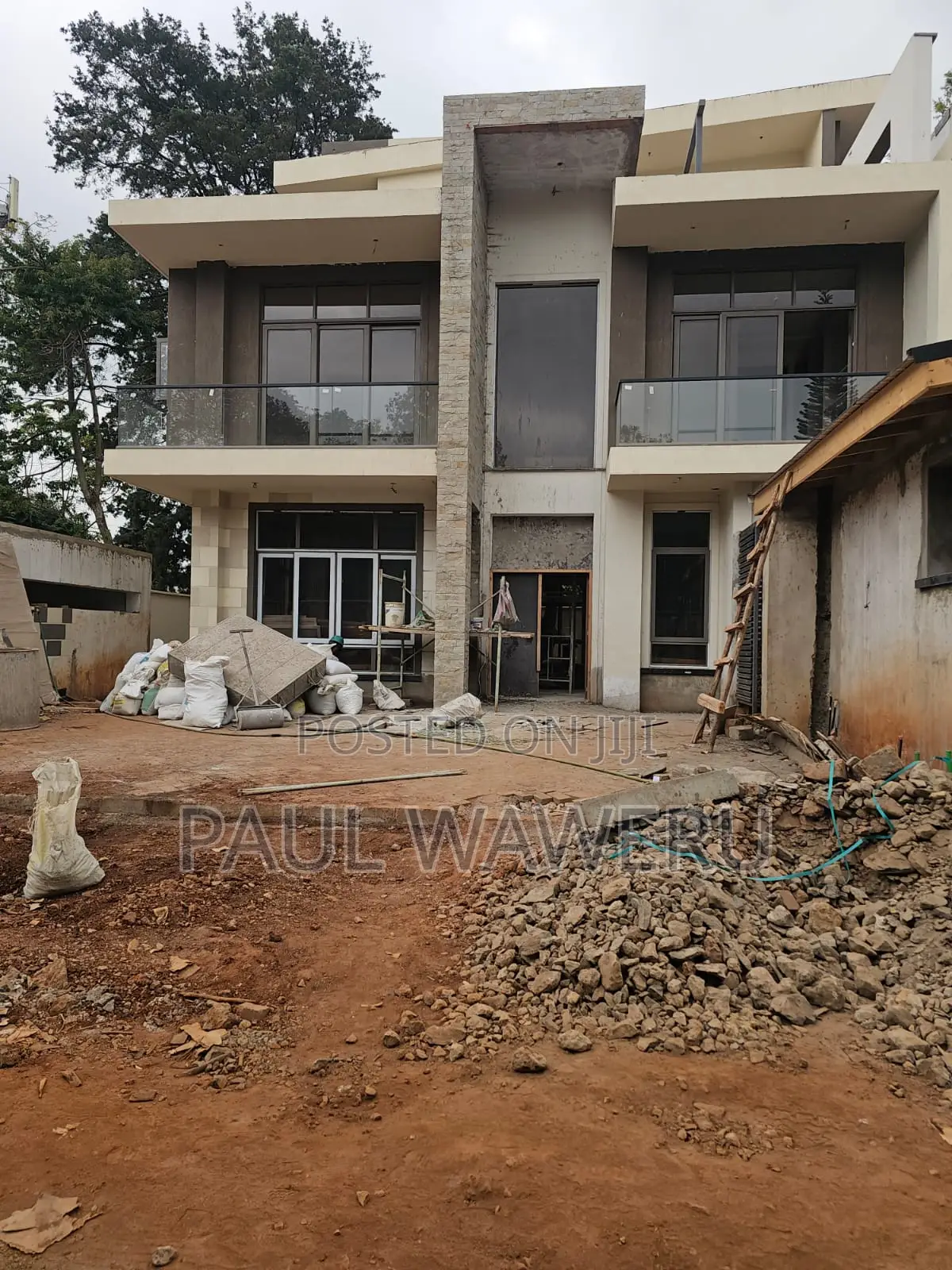 5bdrm Villa in Maziwa for sale
