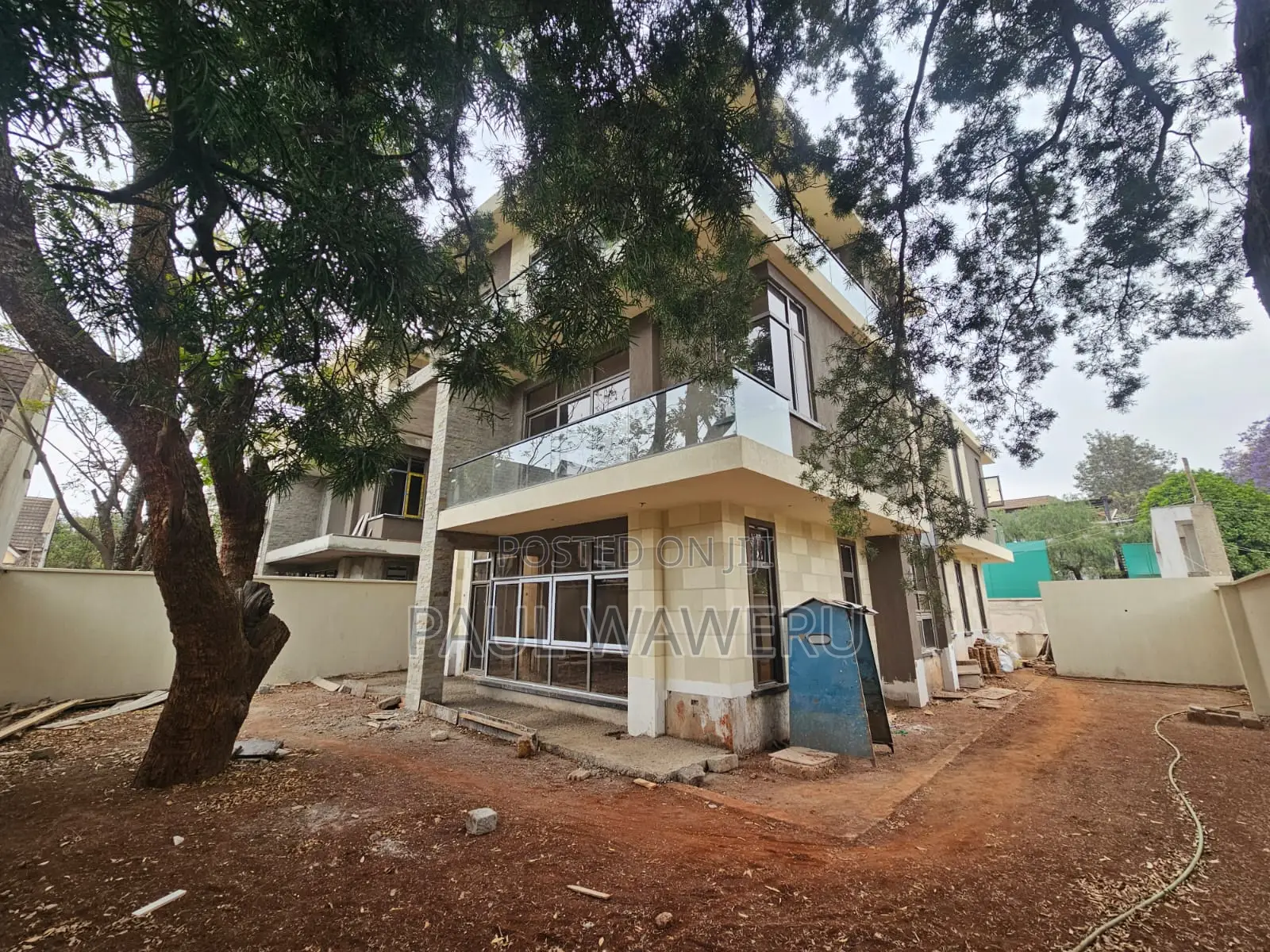 5bdrm Villa in Maziwa for sale