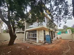5bdrm Villa in Maziwa for sale