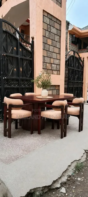 6 Seating Dining Set Available for Pickup Pay on Delivery