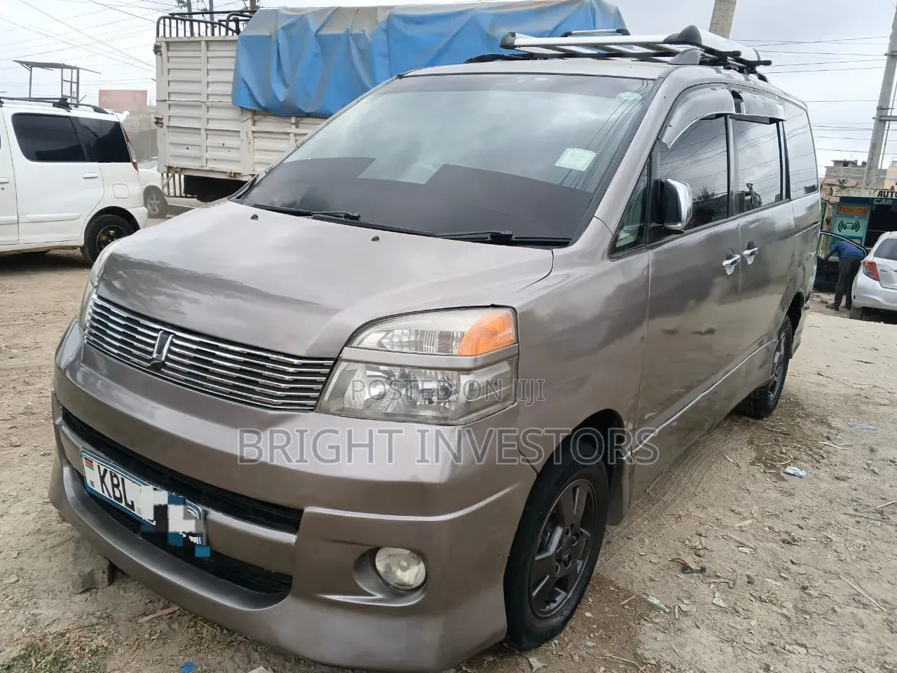 Toyota Voxy 2008
