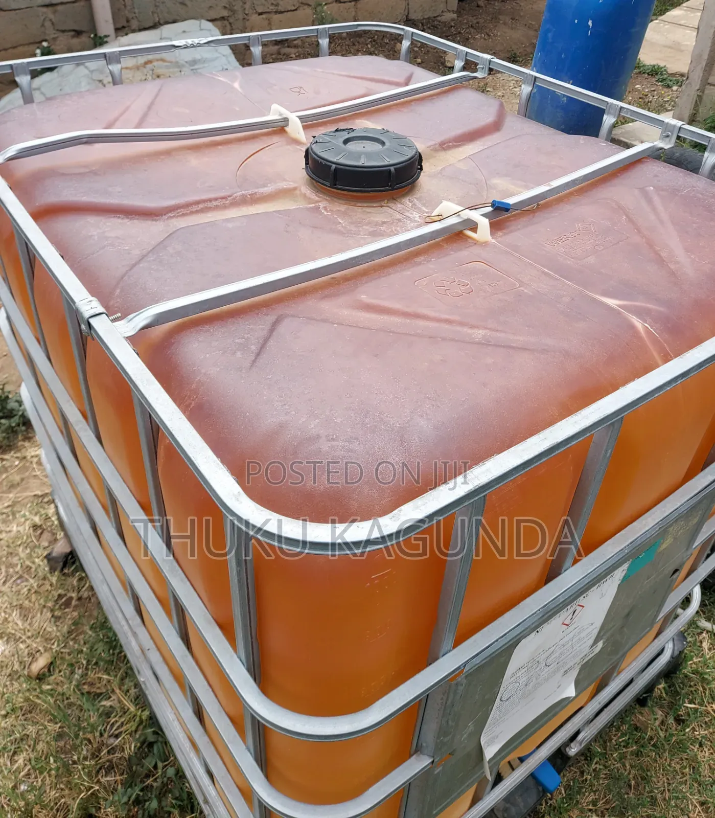 Water Tank 1000L With Alloy Gauge.