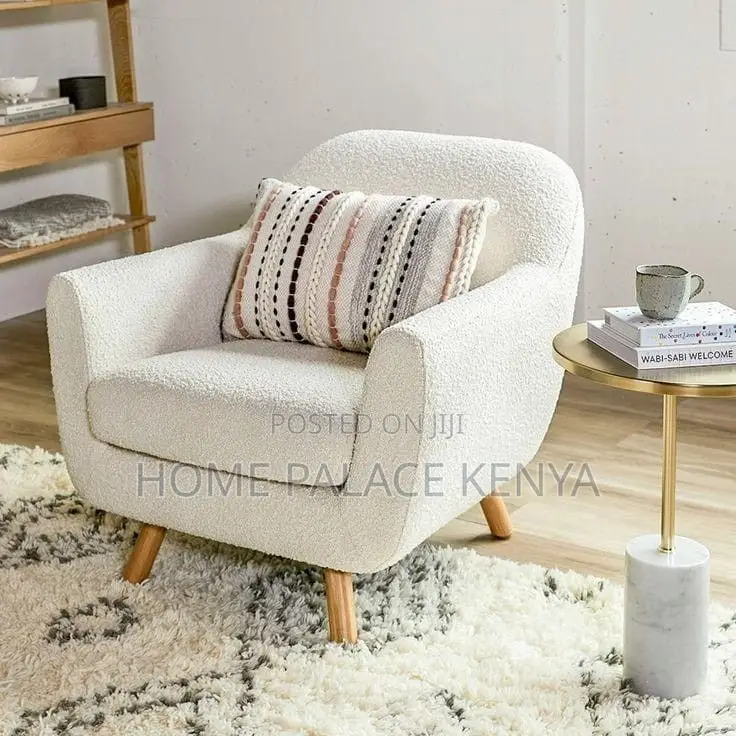 Accent Chair; Elegant Bedroom Accent Chair With Cushioned Seat