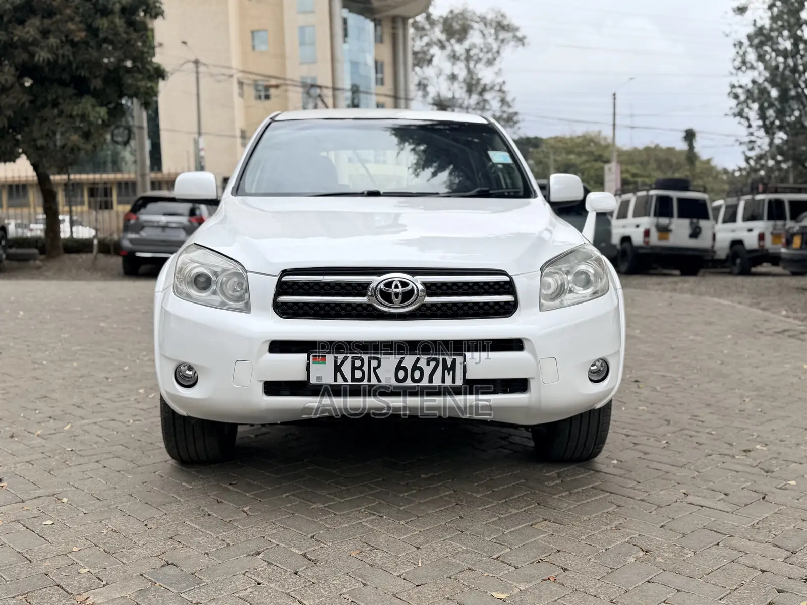 Toyota RAV4 2006 White