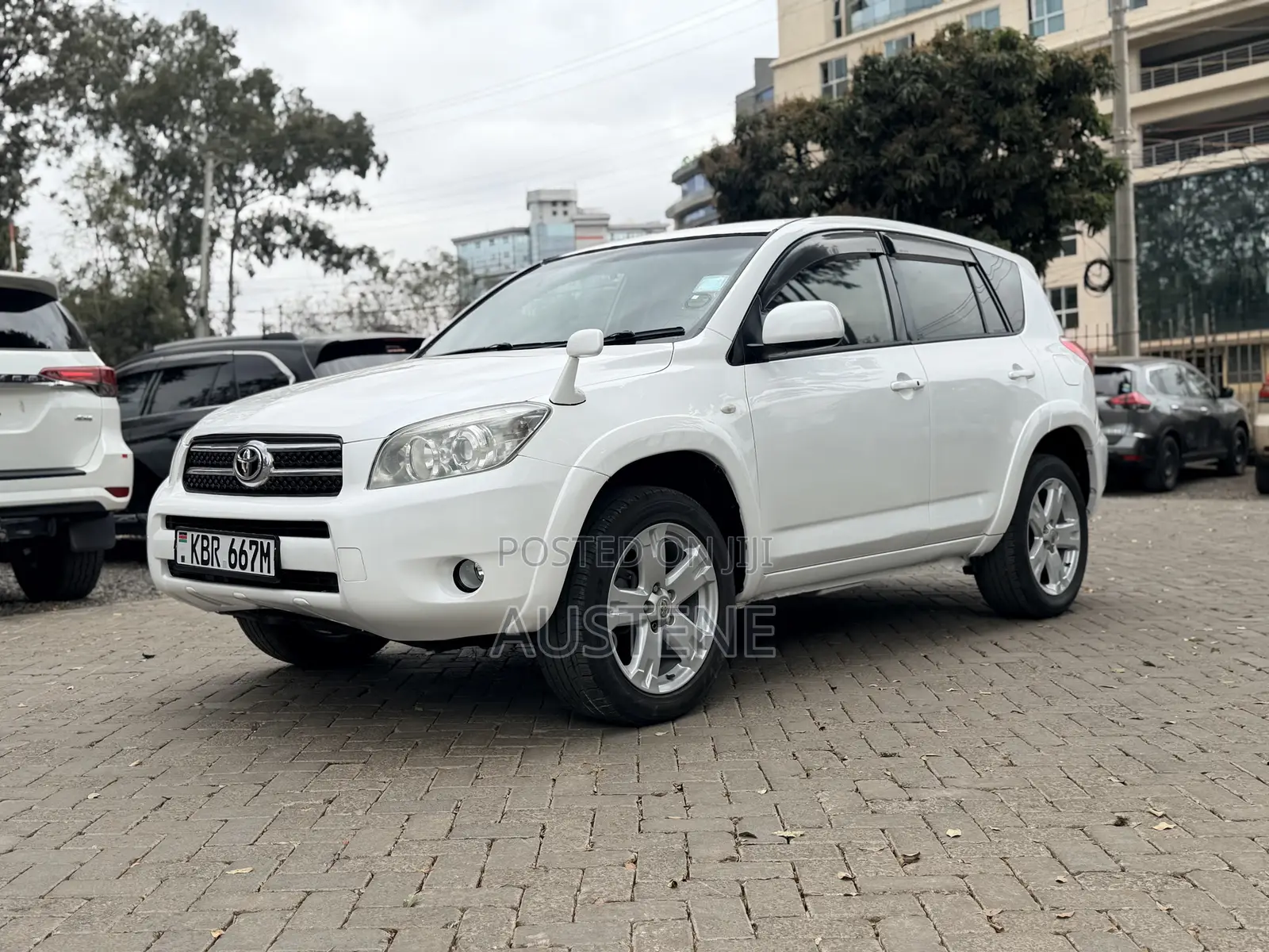 Toyota RAV4 2006 White