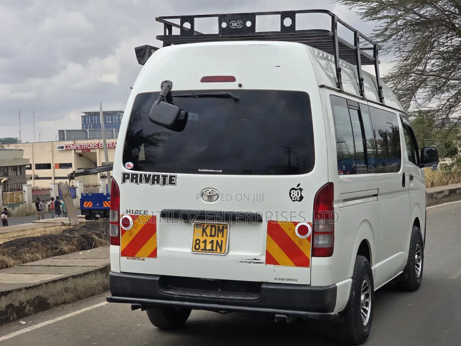 Toyota HiAce 2016 White