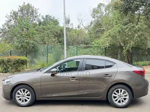 Mazda Axela 2018 Gray