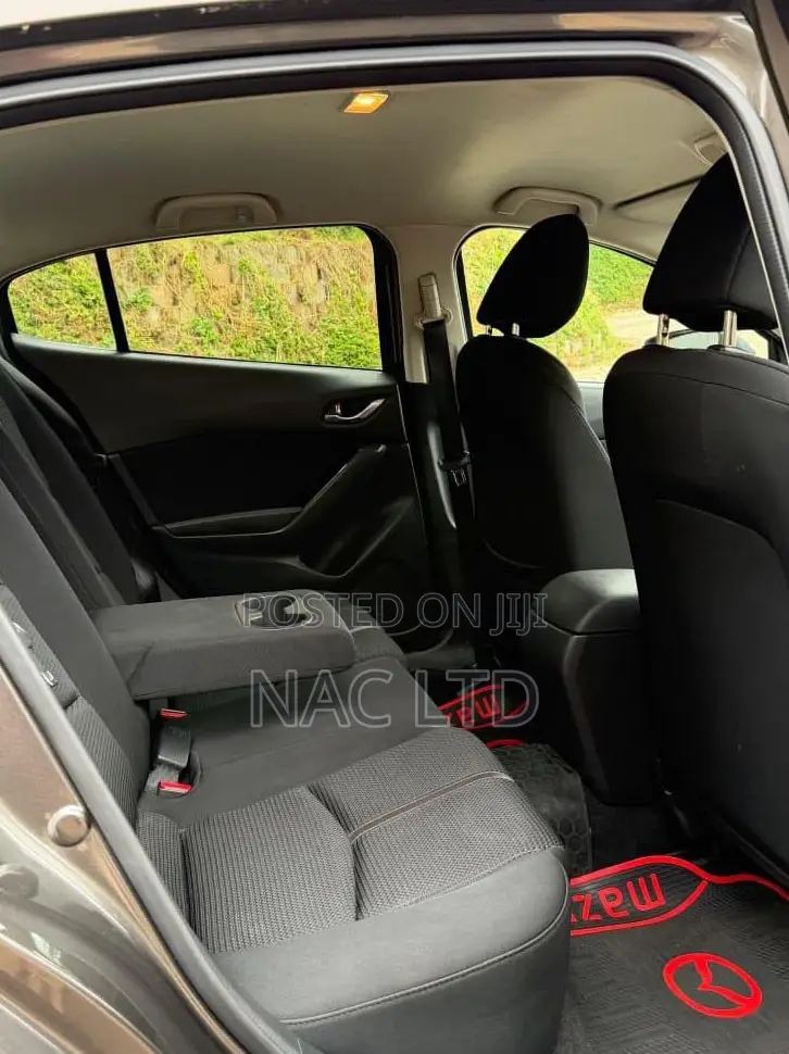 Mazda Axela 2018 Gray