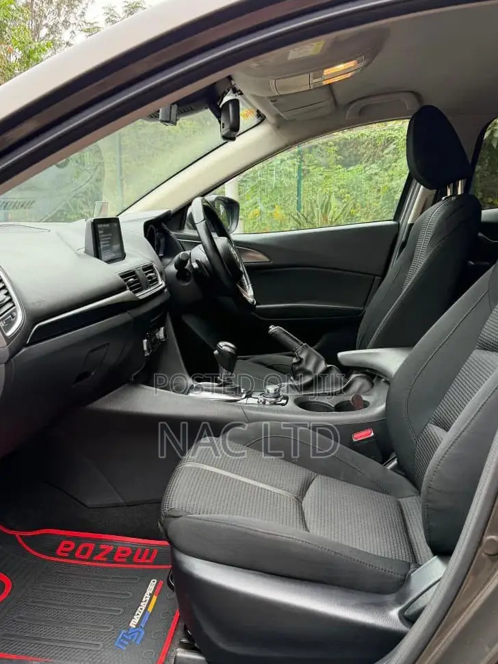 Mazda Axela 2018 Gray