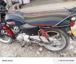 TVS HLX 125 2021 Blue