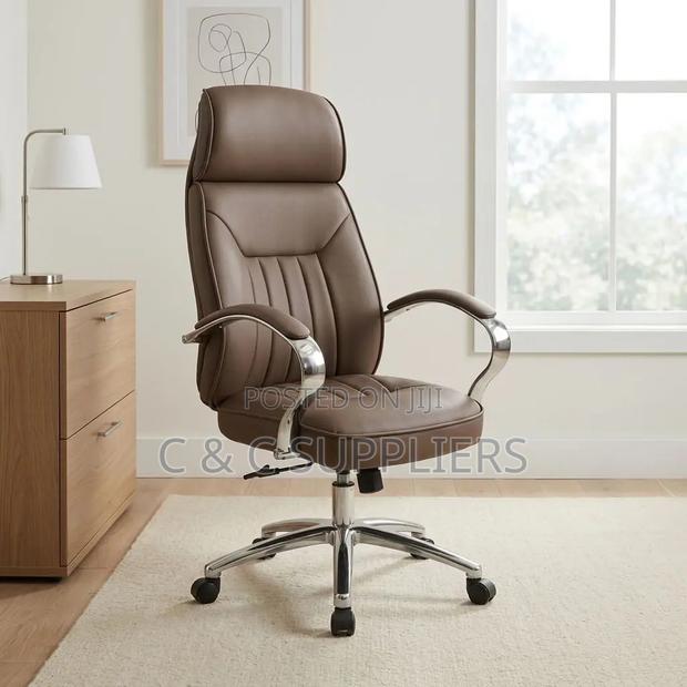 Executive Brown Leather Boss Chair. - thumbnail 4